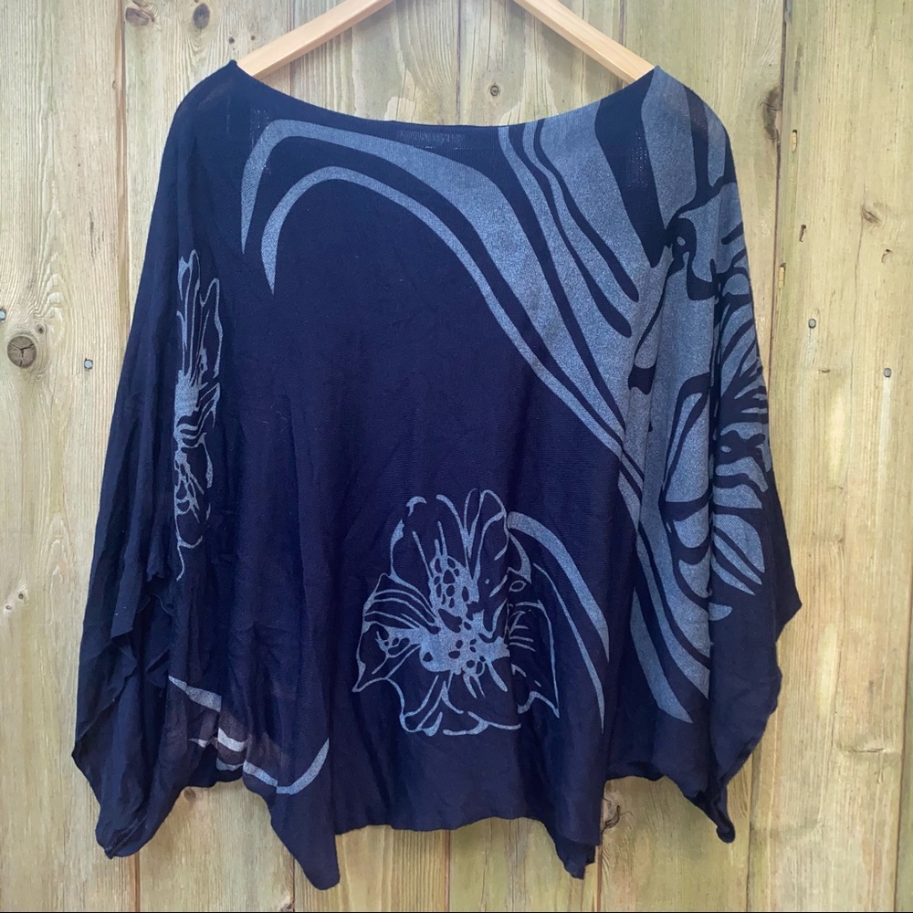 🌹4/16🌹Navy top / shawl